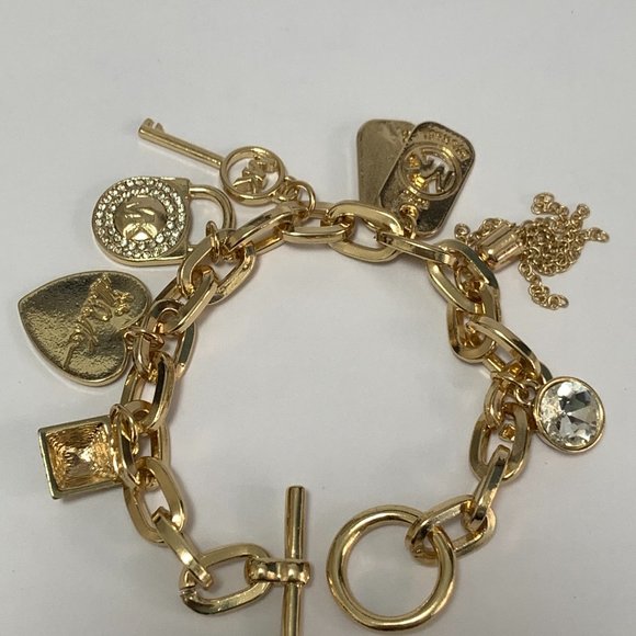 MICHAEL KORS Stainless Steel Keychain and Heart Charm Chain Link Bracelet - Picture 3 of 9